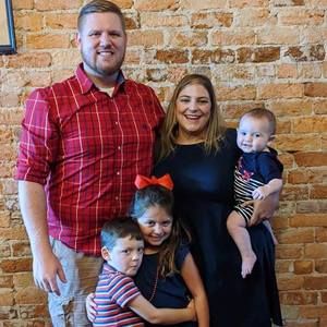 Meet your Posher, Laura